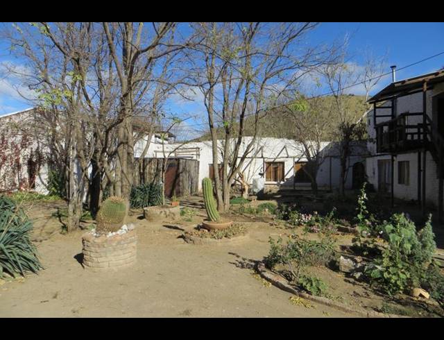 5 BEDROOM HOUSE FOR SALE IN NIEU BETHESDA